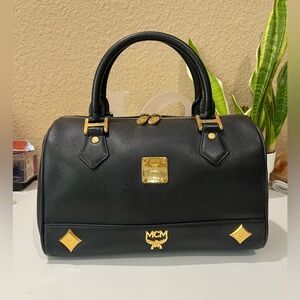 MCM BLACK LEATHER HANDBAG